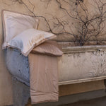 Plaid e Cuscino decorativo in lucente raso di cotone 300 Tc Naturale Cassera Casa