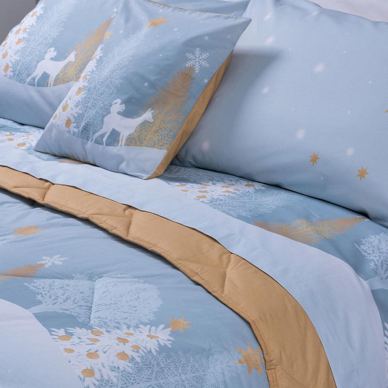 completo letto bosco incantato paesaggio invernale stilizzato bianco azzurro oro con alberi renne cotone made in italy cotone dettagli