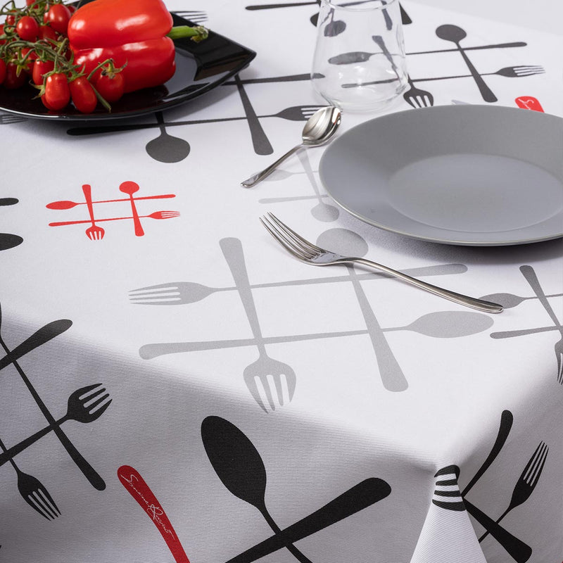 tovaglia logo simone rugiati cucchiaio forchette antimacchia bianco rosso nero grigio made in italy collezione invernale 100% Cotone dettaglio