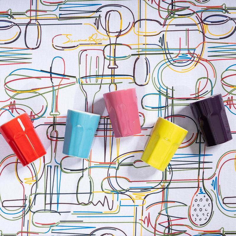 tovaglia utensili simone rugiati collezione 2023 disegno utensili multicolor dettaglio