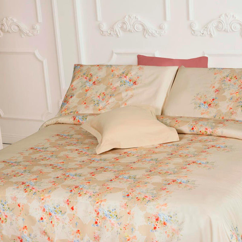 Trapunta con fiori e farfalle per inondare la tua camera da letto. Opera Garnier Happidea è una soffice trapunta in raso di cotone con calda imbottitura ecologica .