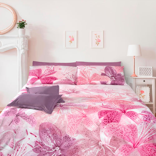copriletto trapuntato matrimoniale in cotone con imbottitura 100grm2 stampa floreale variante rosa e lilla con completo letto acquistabile separatamente